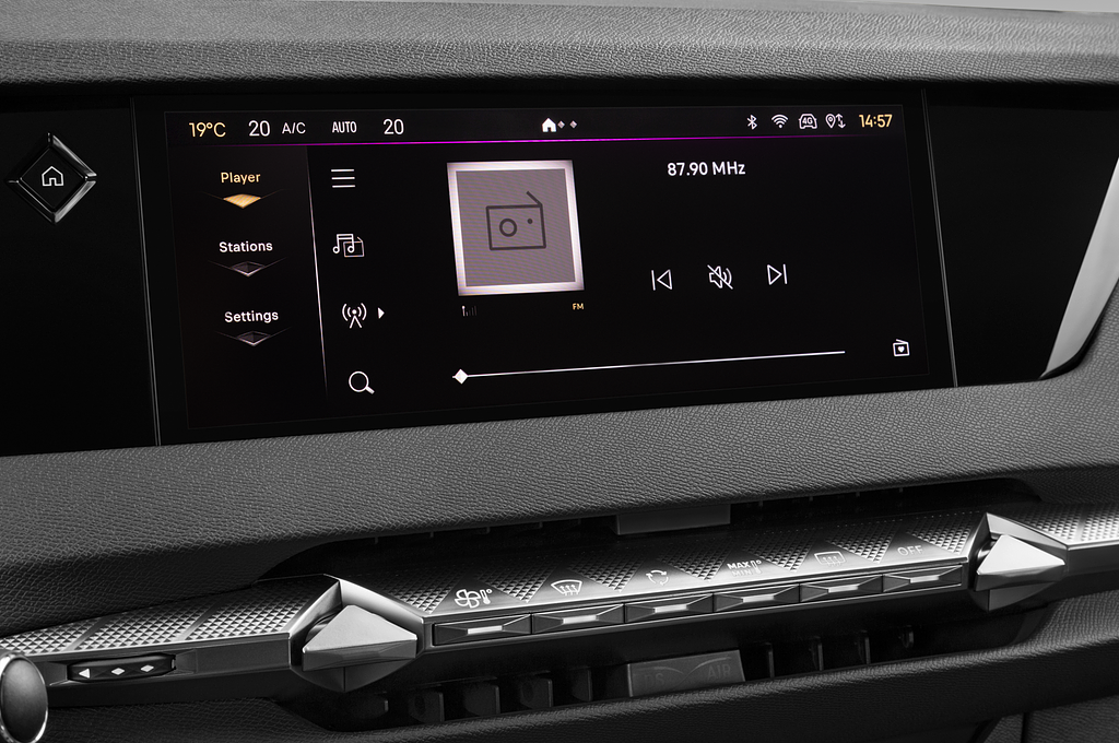 DS DS 4 (Baujahr 2023) Bastille 5 Türen Radio und Infotainmentsystem