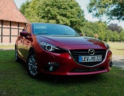 Der Mazda 3 der neuen SKYACTIV-Generation ist richtig gut geworden. Elegant, sehr dynamisch und doch ein vollwertiger 5-Sitzer.