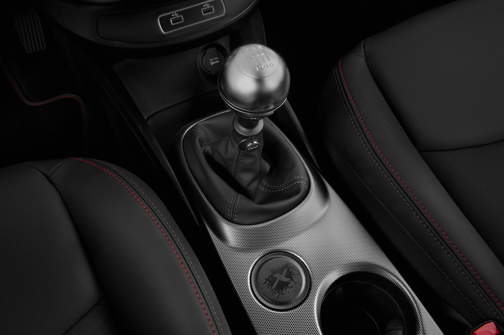 FIAT 500X (Baujahr 2020) Sport 5 Türen Schalthebel