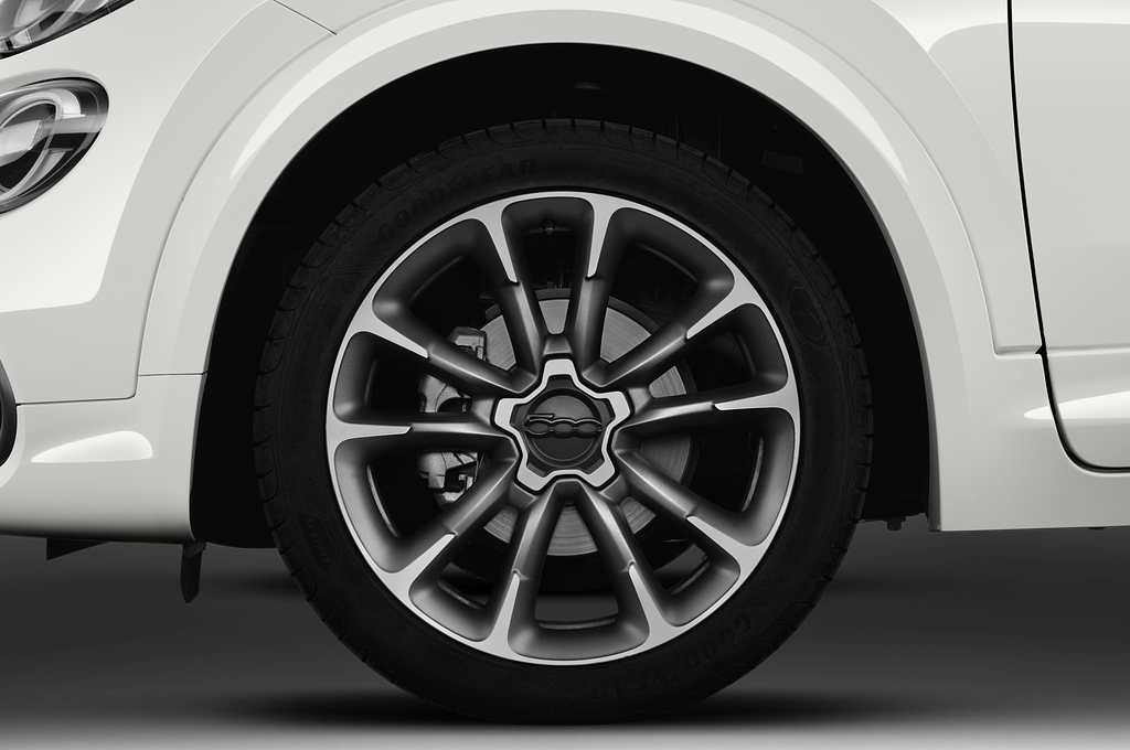 FIAT 500X (Baujahr 2020) Sport 5 Türen Reifen und Felge