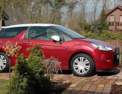 Der Citroën DS3 ist ein Gegner vom VW Golf GTI.