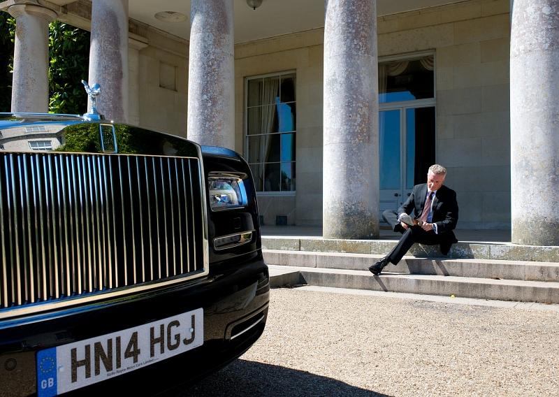 Rolls-Royce-Chauffeur