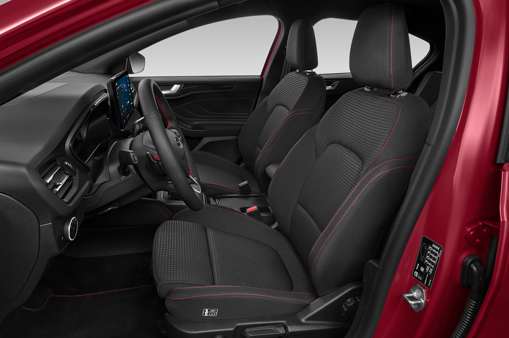 Ford Focus (Baujahr 2022) ST-Line 5 Türen Vordersitze