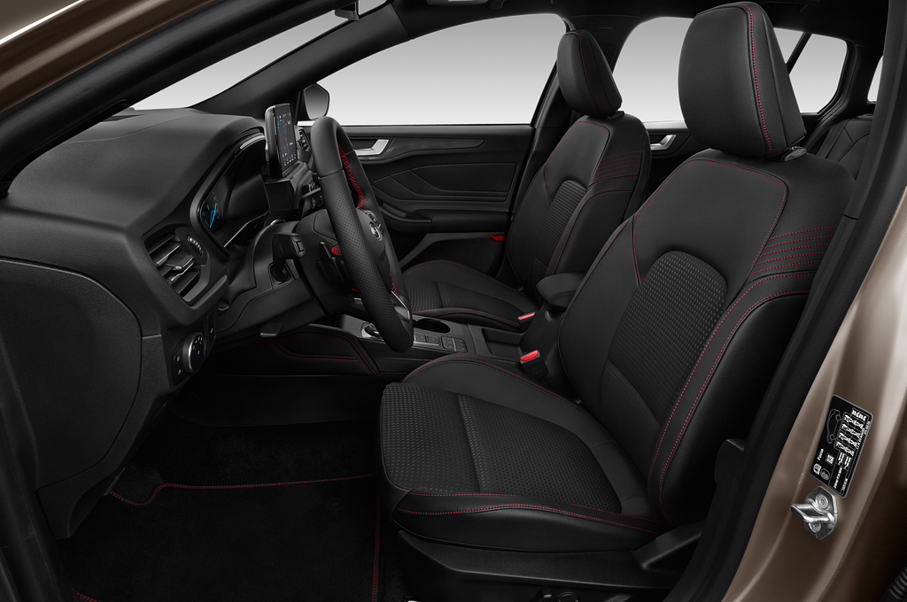 Ford Focus Turnier (Baujahr 2023) ST-Line 5 Türen Vordersitze