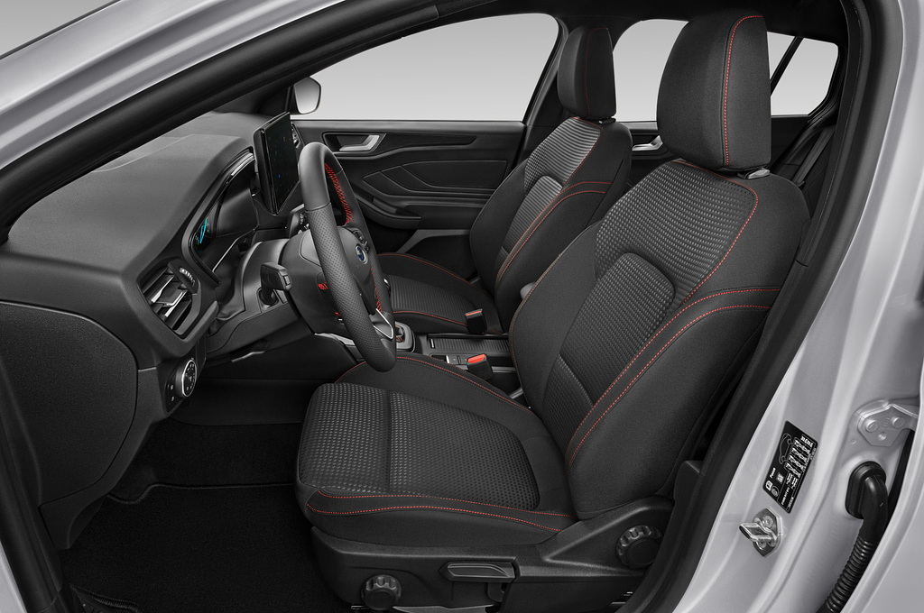 Ford Focus Turnier (Baujahr 2023) ST-Line 5 Türen Vordersitze
