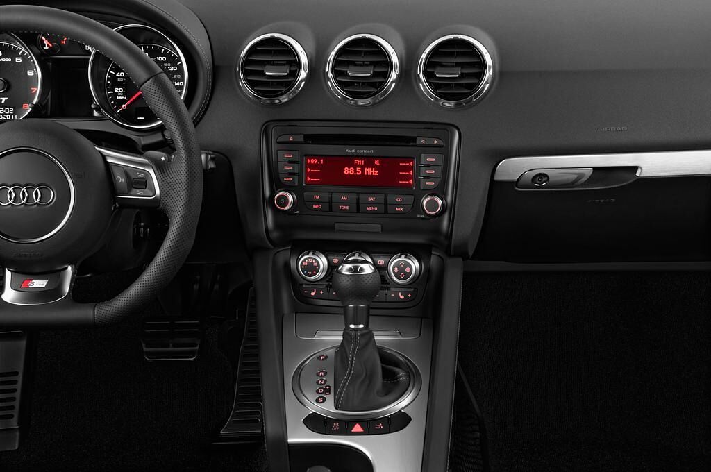 Audi TT (Baujahr 2012) - 3 Türen Mittelkonsole