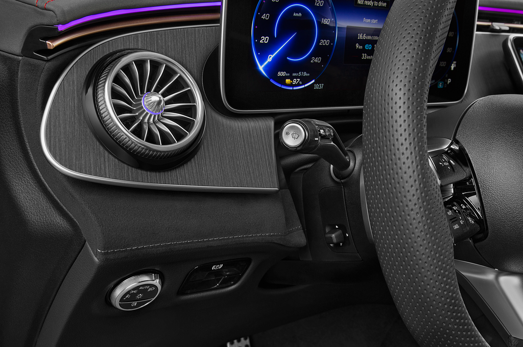 Mercedes EQE SUV (Baujahr 2023) AMG Line 5 Türen Lüftung