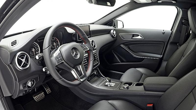 Der Innenraum des Brabus B45.