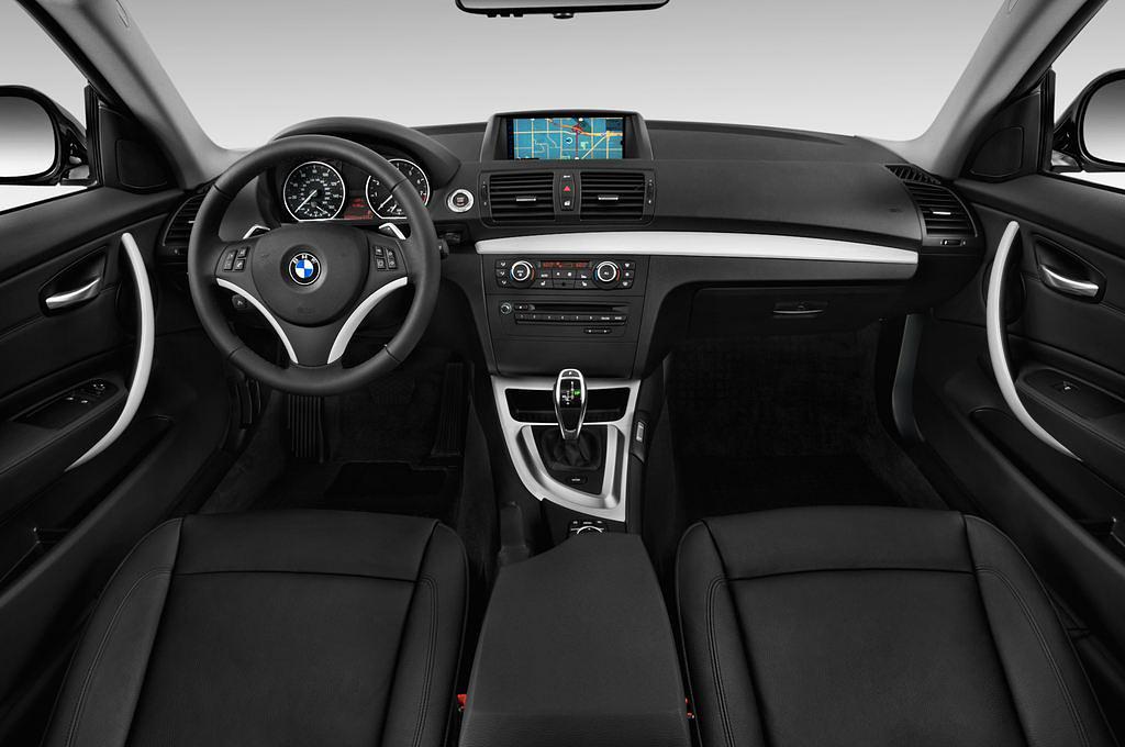 BMW 1 Series (Baujahr 2012) - 2 Türen Cockpit und Innenraum