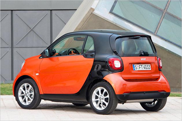 Erstmals gibt es für den Smart ein manuelles Fünfgang-Schaltgetriebe