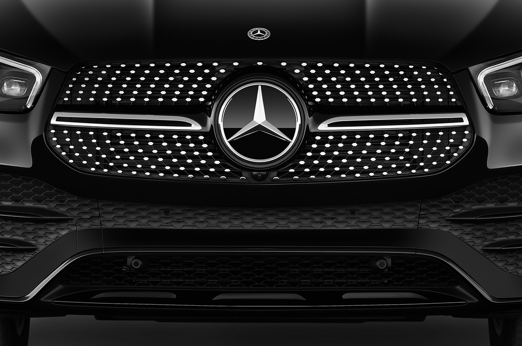 Mercedes GLE (Baujahr 2022) 350de AMG-Line 5 Türen Kühlergrill und Scheinwerfer