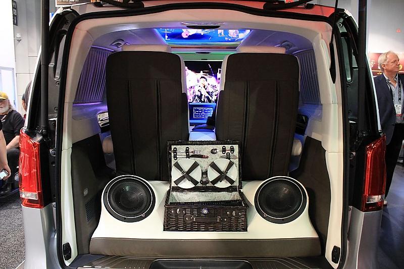 Der Mercedes Vito Luxury Van von HQ Custom Design.