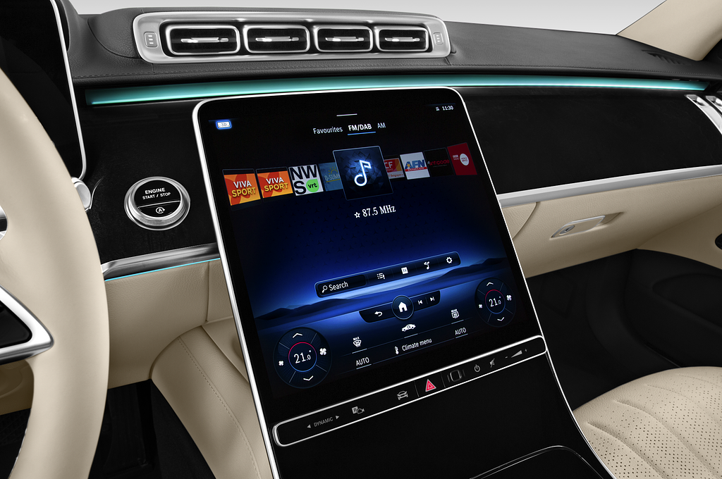Mercedes S Class (Baujahr 2021) S 350 4 Türen Radio und Infotainmentsystem