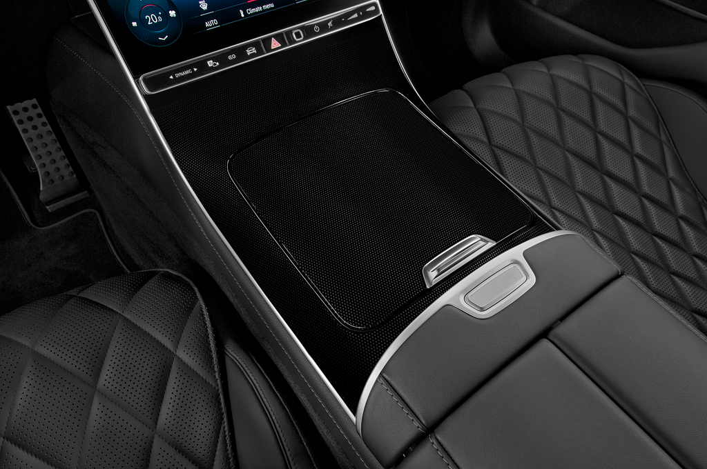 Mercedes S Class (Baujahr 2022) 580e AMG-Line 4 Türen Schalthebel