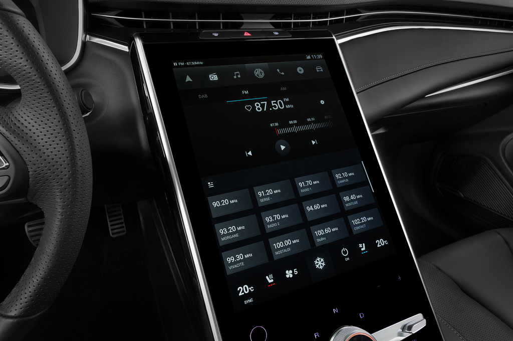 MG Marvel R (Baujahr 2021) Performance 5 Türen Radio und Infotainmentsystem