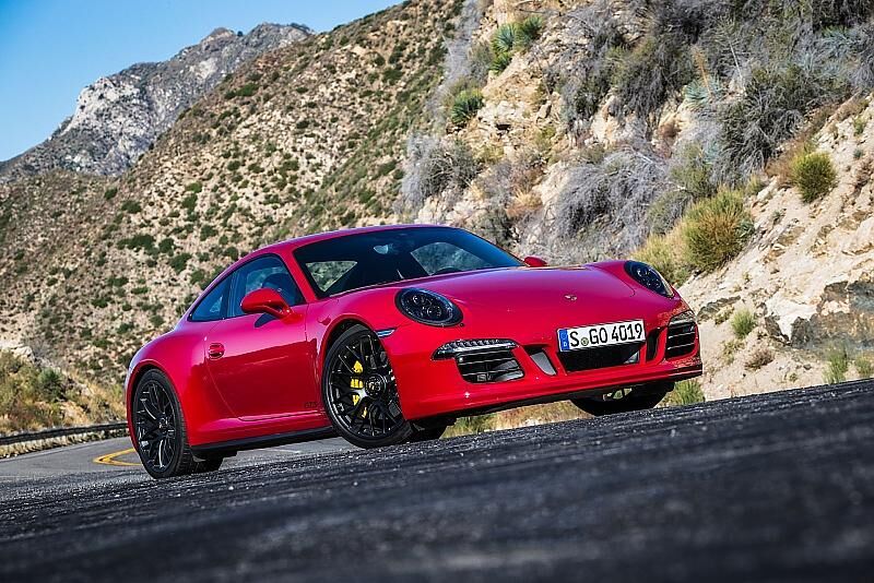 Der Porsche 911 Carrera GTS ist bereits erhältlich