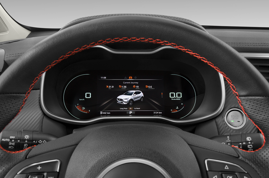MG ZS (Baujahr 2023) Luxury 5 Türen Tacho und Fahrerinstrumente