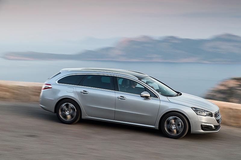 Der Peugeot 508 SW ist 4,83 Meter lang,...