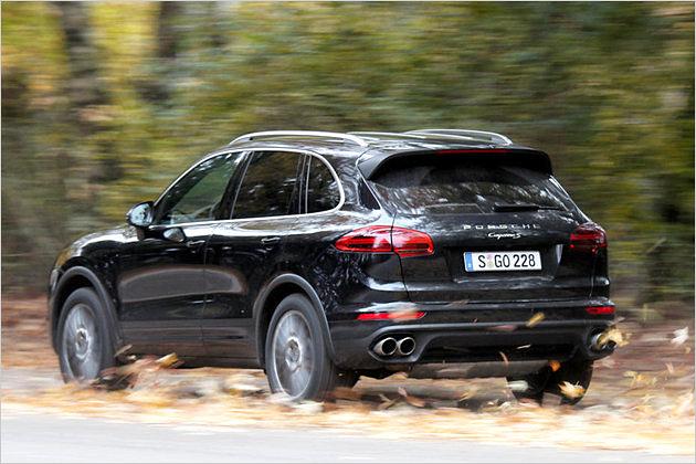 Der geliftete Cayenne S federt besser, ohne an Dynamik einzubüßen