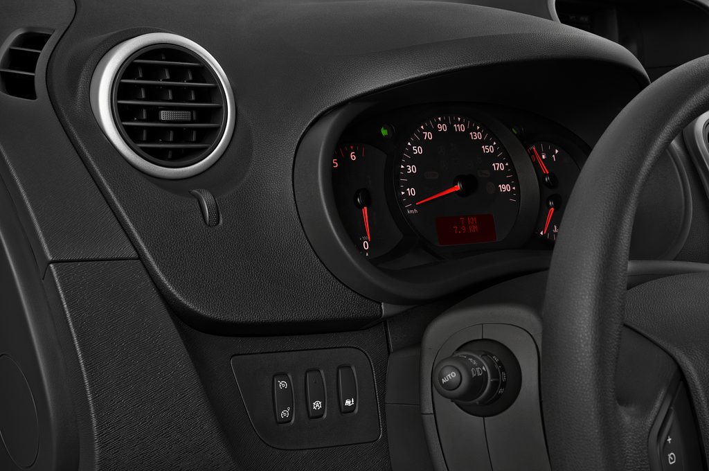Nissan NV250 (Baujahr 2020) Pro 5 Türen Lüftung