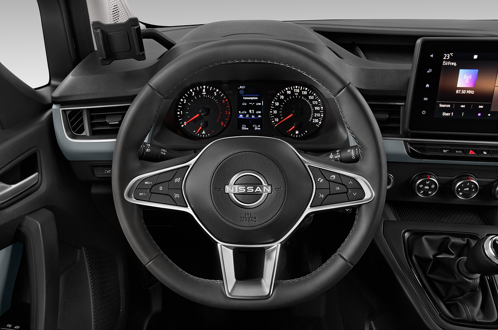 Nissan Townstar (Baujahr 2022) N-Connecta 5 Türen Lenkrad