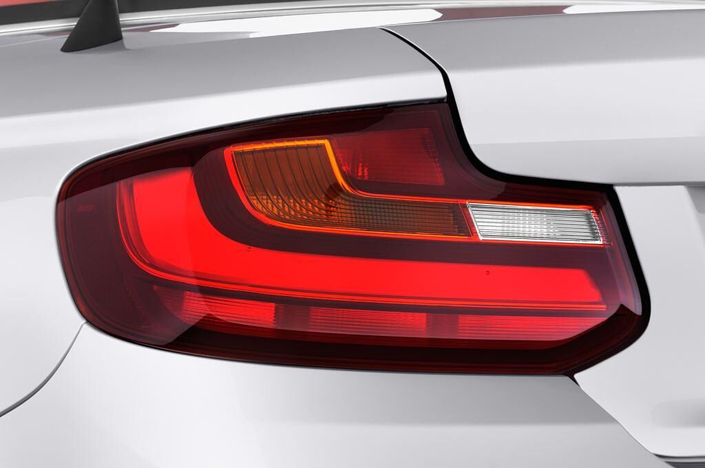 BMW 2 Series (Baujahr 2016) Sport Line 2 Türen Rücklicht