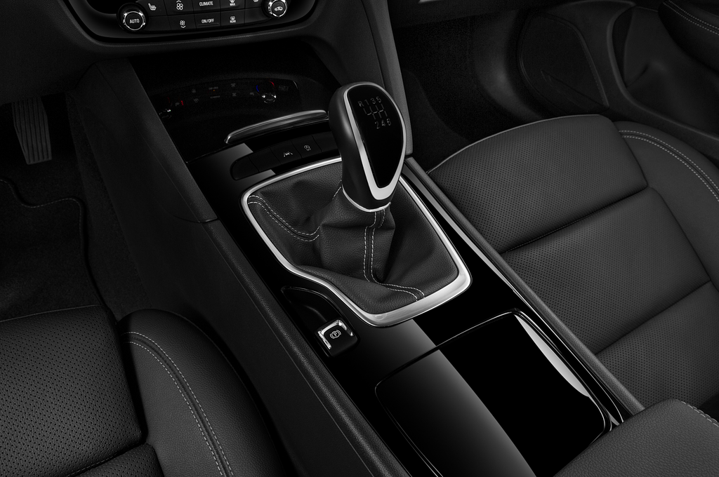 Opel Insignia Sports Tourer (Baujahr 2021) Ultimate 5 Türen Schalthebel