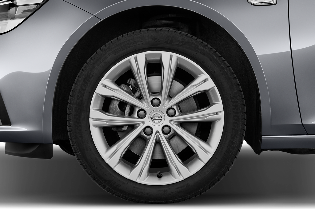 Opel Insignia Sports Tourer (Baujahr 2021) Ultimate 5 Türen Reifen und Felge