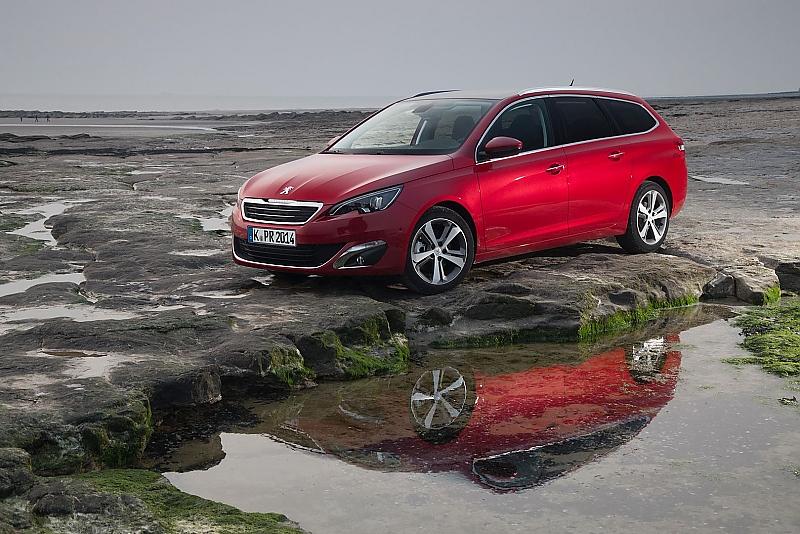 Unter der Haube des Peugeot 308 SW 1.2 l Puretech Stop und Start schlummern 130 PS.