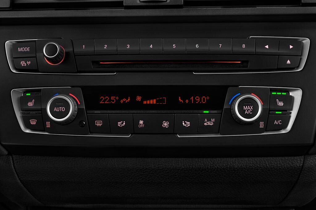 BMW 2 Series (Baujahr 2014) 220d Coupe 2 Türen Temperatur und Klimaanlage