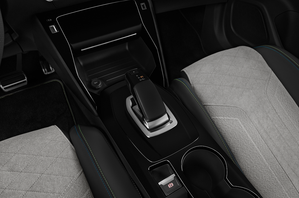 Peugeot e-2008 (Baujahr 2020) GT 5 Türen Schalthebel