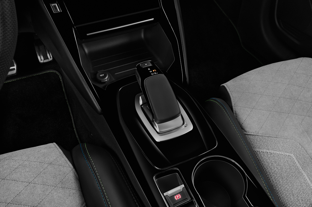 Peugeot e-208 (Baujahr 2020) GT 5 Türen Schalthebel