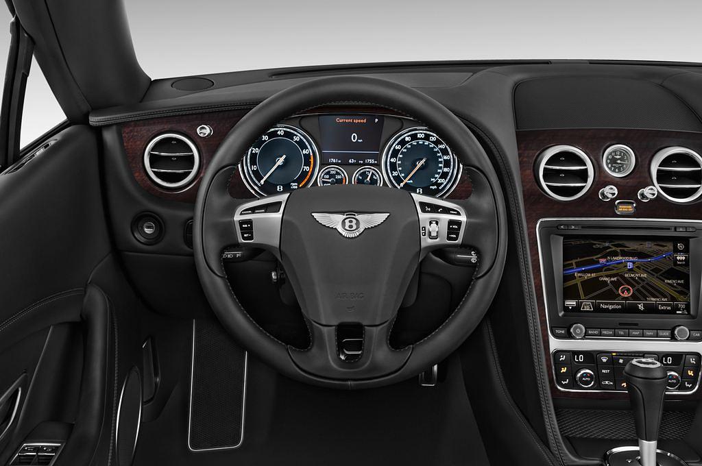 Bentley Continental GTC (Baujahr 2015) - 2 Türen Lenkrad