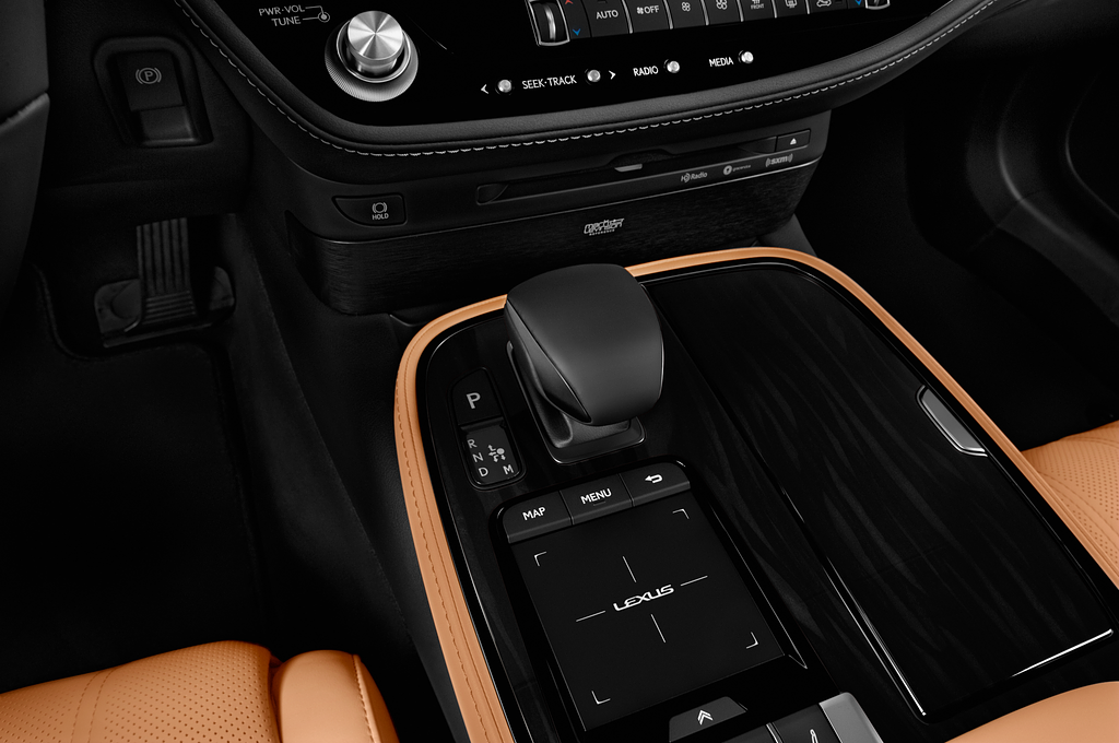 Lexus LS (Baujahr 2022) Base 500h 4 Türen Schalthebel