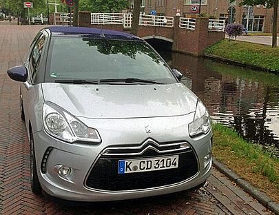Das DS3 Cabrio startet mit der kleinsten Maschine bei sympathischen 18.040 Euro.