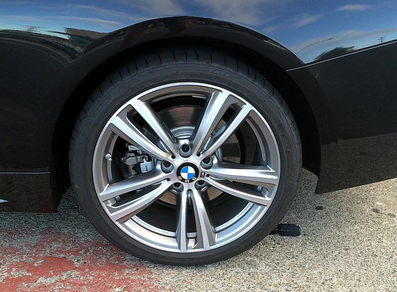 BMW 435i Cabrio: nur optional auf 18-Zöllern