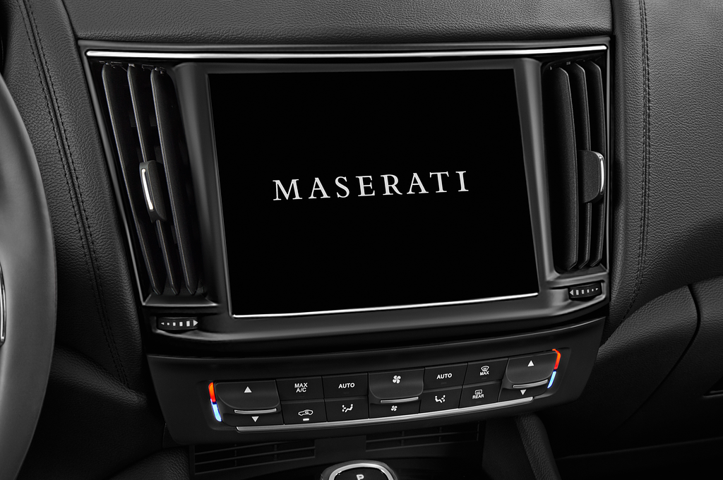 Maserati Levante (Baujahr 2022) GT 5 Türen Radio und Infotainmentsystem