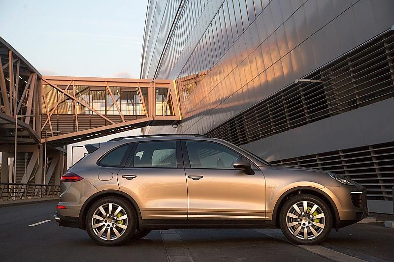 Porsche Cayenne S E-Hybrid
