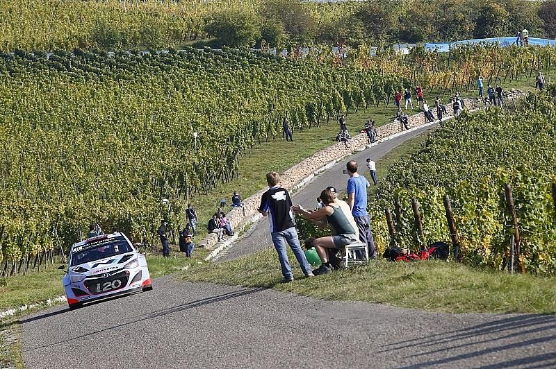 Dani Sordo konnte sich bei Robert Kubica bedanken - der fiel kurz vor Schluss aus.