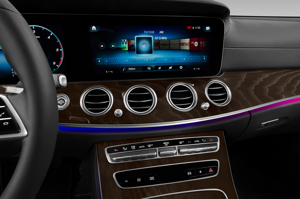 Mercedes E Class (Baujahr 2022) - 4 Türen Radio und Infotainmentsystem