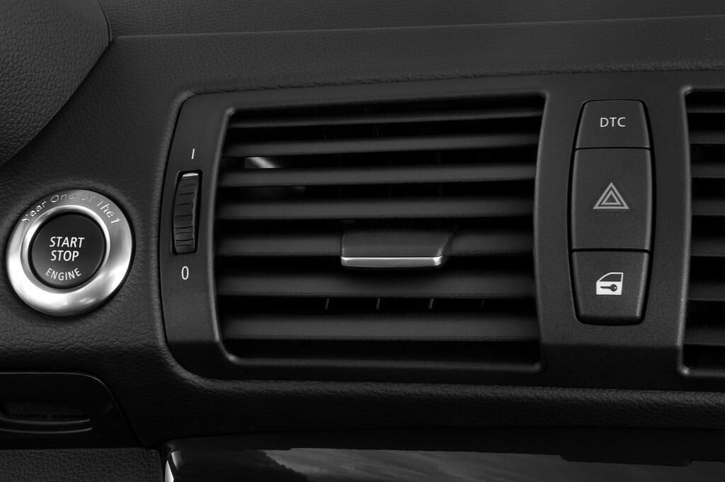 BMW 1 Series (Baujahr 2010) 135i 2 Türen Lüftung