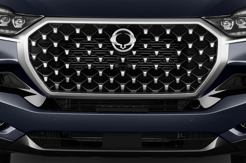 Ssangyong Rexton (Baujahr 2021) Sapphire 5 Türen Kühlergrill und Scheinwerfer