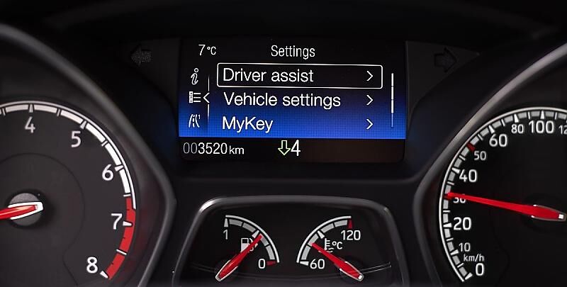 Im neuen Ford Focus ST sind wieder zahlreiche Assistenzsysteme erhältlich.