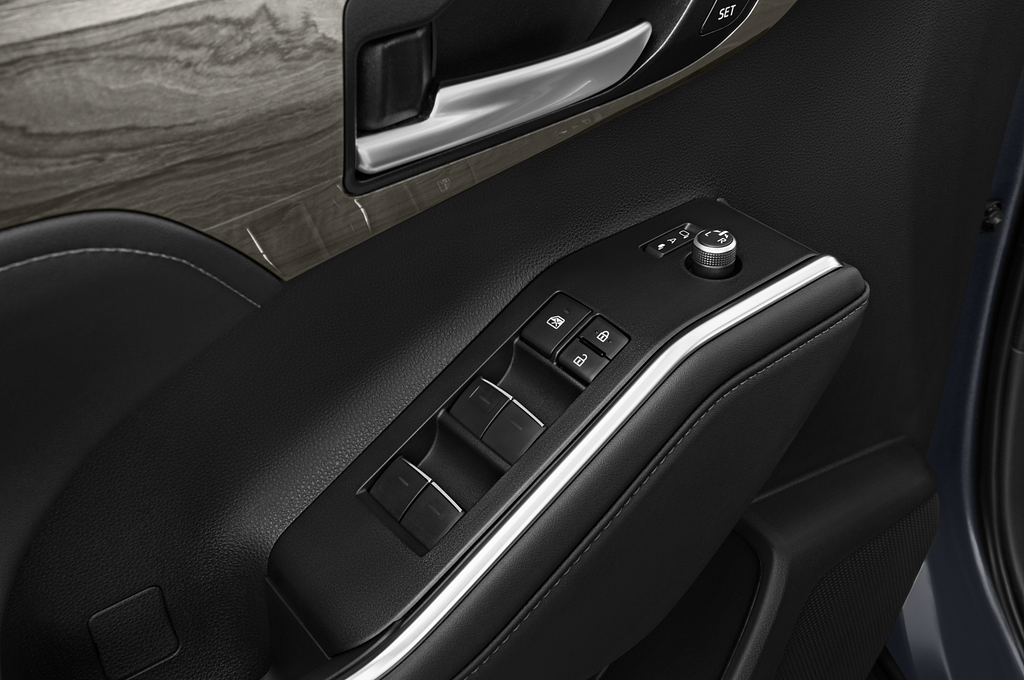 Toyota Highlander (Baujahr 2021) Luxury 5 Türen Bedienungselemente Tür