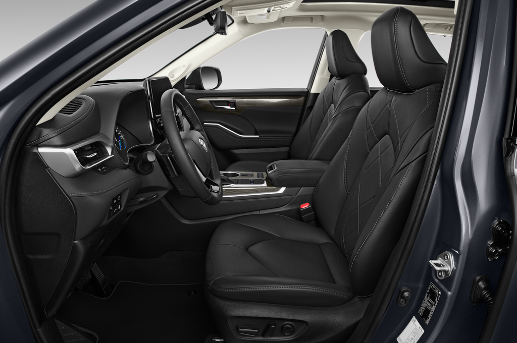 Toyota Highlander (Baujahr 2021) Luxury 5 Türen Vordersitze