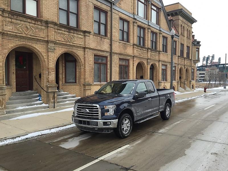 Ford F-150 2.7 Ecoboost - wer will, kann auch LED-Scheinwerfer rundherum ordern
