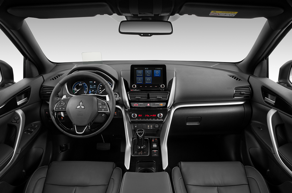 Mitsubishi Eclipse Cross PHEV (Baujahr 2021) Top 5 Türen Cockpit und Innenraum
