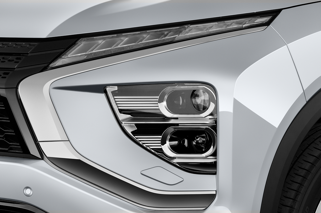 Mitsubishi Eclipse Cross PHEV (Baujahr 2021) Top 5 Türen Scheinwerfer