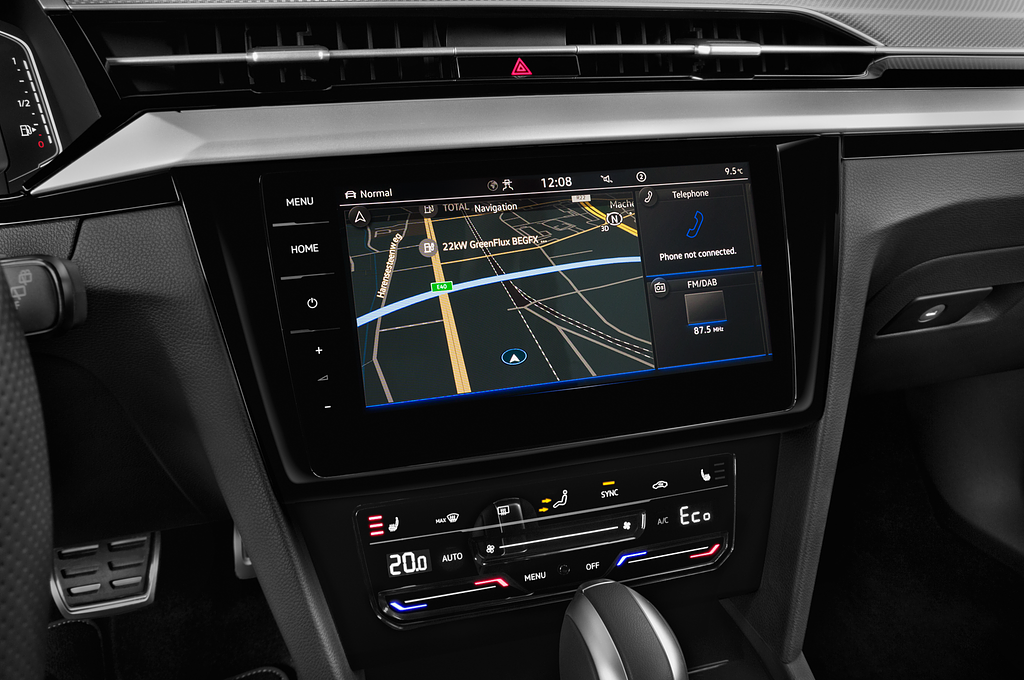 Volkswagen Arteon SB (Baujahr 2023) R Line 5 Türen Mittelkonsole