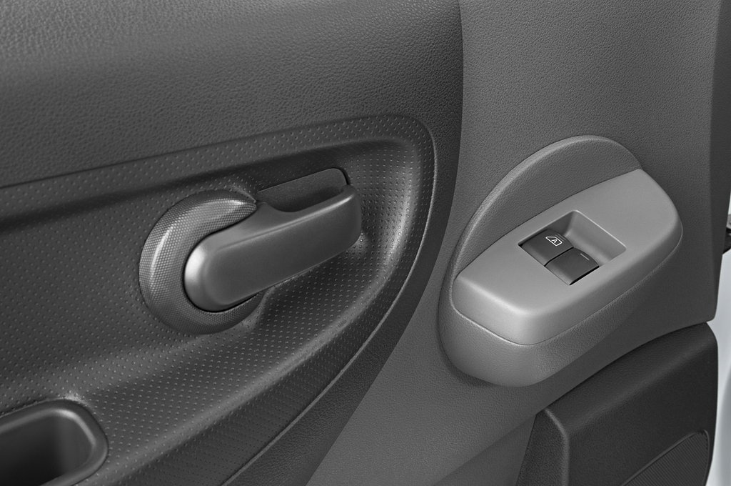 Nissan e-NV200 (Baujahr 2021) Regular Cab 4 Türen Bedienungselemente Tür